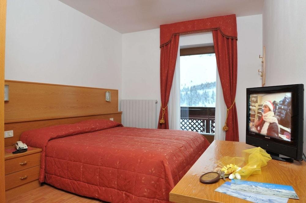 Hotel Angelo Passo del Tonale Esterno foto