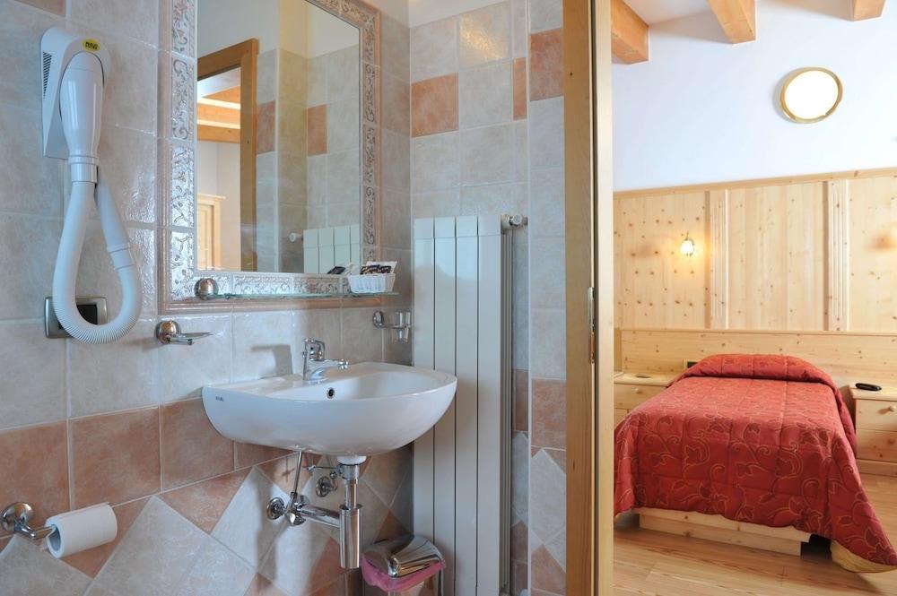 Hotel Angelo Passo del Tonale Esterno foto