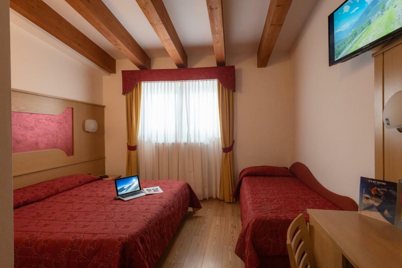 Hotel Angelo Passo del Tonale Esterno foto